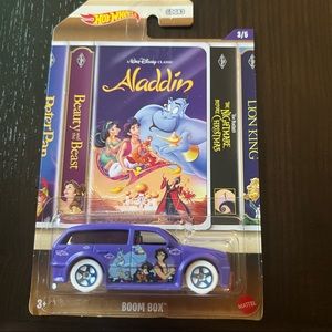 Hot Wheels Walt  Disney Classic Aladdin Purple Boom Box 3/5